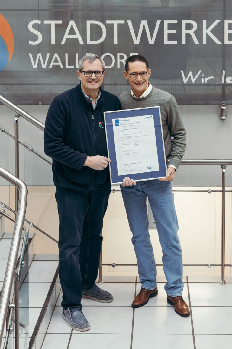 Urkunden&uuml;bergabe